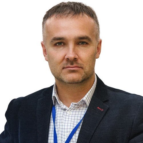 тренер Руслан Олейников